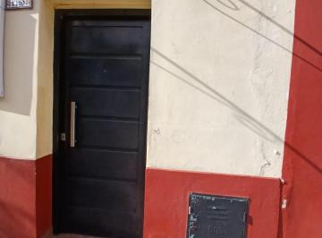 PH · 42m² · 2 Ambientes · Hermoso PH Al Frente Comodo y en Barrio Muy Tranquilo