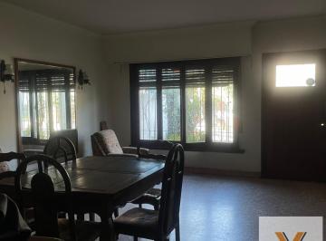 PH · 93m² · 3 Ambientes · PH en Venta - 2 Dorm. 1 Baño - Cochera - 352 m² - Boulogne Sur Mer