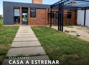 Casa · 150m² · 6 Ambientes · 1 Cochera · Casa en Venta a Estrenar de 3 Dorm. y Pileta en Planta Única en Tejas 4 – Malagueño