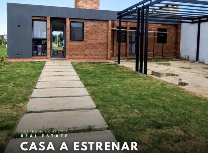 Casa · 150m² · 6 Ambientes · 1 Cochera
