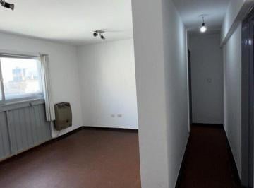Departamento · 35m² · 4 Ambientes · ¡Alquiler Sobre Av Colón! Depto de 1 Dormitorio con Cocina Separada – Excelente Ubicación en Alberd