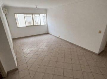 Departamento · 80m² · 6 Ambientes · ¡Alquiler en Pleno Centro! Semipiso de 2 Dorm., Doble Baño y Lavadero – Av General Paz