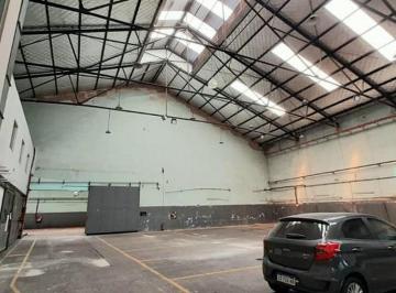 Depósito · 1700m² · Excelente Deposito en Venta de 1700 m² Cubiertos en Constitucion. Zonif: Mix 4.