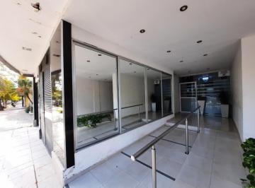 Departamento · 80m² · 4 Ambientes · 1 Cochera · Departamento - Resistencia