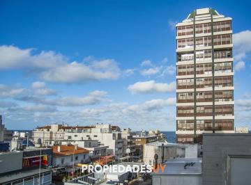 Foto1 · Apartamento Monoambiente en Venta en Lux Tower, Peninsula.