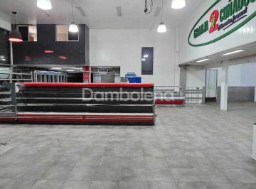 Local comercial · 700m² · Local en Alquiler, Ituzaingó