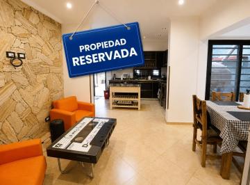 Casa · 150m² · 5 Ambientes · 1 Cochera · Venta | Casa | 5 Ambientes | Lanús