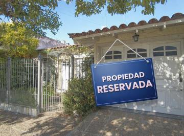 Casa · 129m² · 4 Ambientes · 2 Cocheras · Reservada | Casa | Venta | 4 Ambientes | Banfield