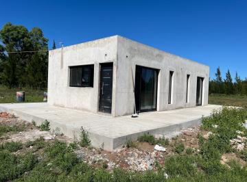 Casa · 48m² · 2 Ambientes · 1 Cochera · Casa en Venta - Barrio El Rincon