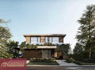 Casa · 330m² · 5 Ambientes · 2 Cocheras · Casa en Venta 5 Ambientes en Carpinchos