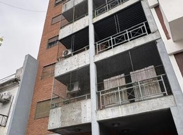 Departamento de 3 ambientes, Floresta · Venta. Semipiso. Floresta. 3amb. 5to Frente. Cochera. Balcon Terraza.