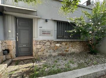 Casa · 126m² · 3 Ambientes · 1 Cochera · Propiedad en Venta 3 Ambientes Quilmes Centro