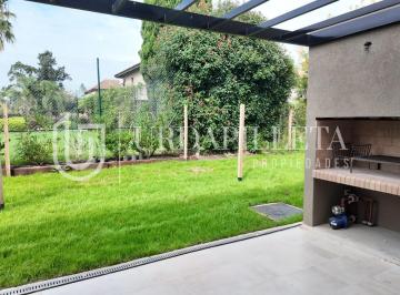 Departamento · 91m² · 3 Ambientes · 1 Cochera · Townhouse en Venta 3 Ambientes con Jardin Privado en Aldeana Pilar