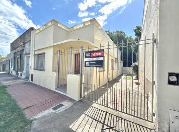 Casa · 150m² · 3 Ambientes · 4 Cocheras · Casa en Venta de 3 Ambientes en Quilmes Oeste Centro