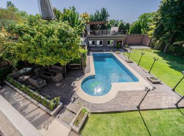 Quinta vacacional · 1820m² · 6 Ambientes · 3 Cocheras · Venta Casa Quinta 6 Ambientes Ituzaingo con Pileta