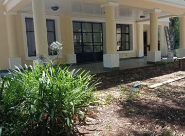 Casa · 121m² · 5 Ambientes · Casa - La Bahía - Piscina - Club House - Cancha de Tenis - Futbol