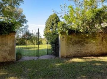 Quinta vacacional · 212m² · 4 Dormitorios · Casaquinta con Vista Al Rio en Santo Tome
