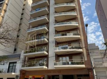 Departamento · 135m² · 3 Dormitorios · 1 Cochera · Semipiso de 3 Dorm. en Torre Galvez