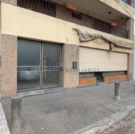Casa · 255m² · 4 Dormitorios · 1 Cochera