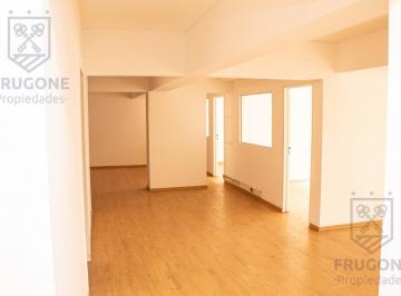 Oficina comercial · 175m² · 1 Cochera · Alquiler - Oficinas - Cochera - Microcentro