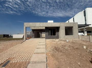 Casa de 5 ambientes, Córdoba · Venta Casa en Docta Malagueño - 3 Dorm., Apto Crédito