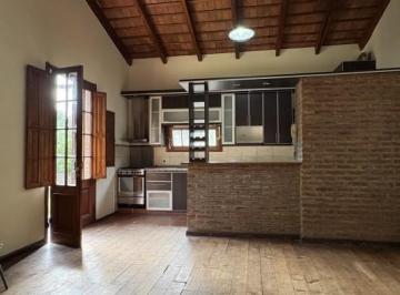 Casa · 90m² · 5 Ambientes · 2 Cocheras · Casa con Pileta en Complejo Cerrado