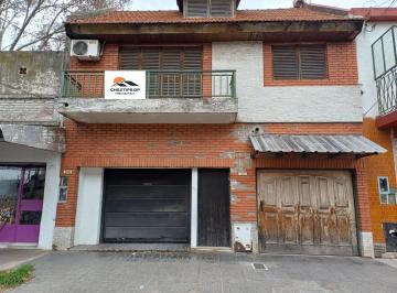 PH · 112m² · 4 Ambientes · 2 Cocheras · PH en San Martin