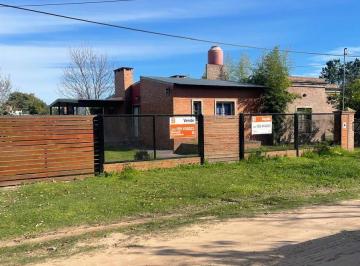 Casa · 2 Dormitorios · 1 Cochera · Casa en Alquiler San Jose del Rincon