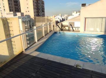 Departamento · 43m² · 2 Ambientes · 1 Cochera · C/cochera. 2 Amb C/fte con "Balcón Aterrazado de 8x3 Irregular", Muy Luminoso. en 1er Piso. Edif