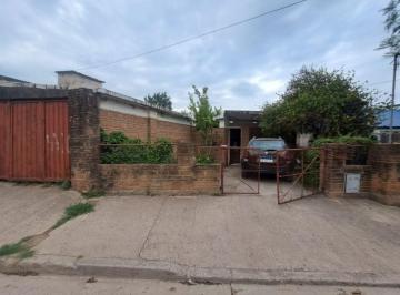 Casa · 409m² · 2 Dormitorios · 1 Cochera · Casa - Villa Allende
