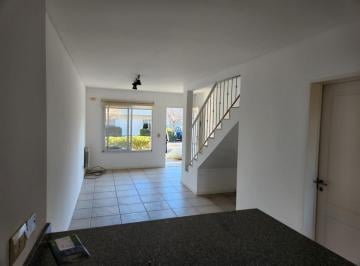 Departamento · 72m² · 3 Ambientes · 1 Cochera · Departamento Dúplex en Venta en Pellegrini Village, Pilar, G. B. a. Zona Norte