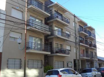 Departamento · 44m² · 2 Ambientes · Muy Buen 2 Amb en 1er Piso Al Contrafrente. - Banfield Este