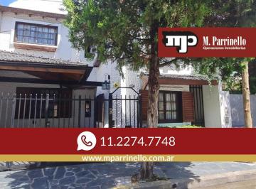 Casa · 194m² · 5 Ambientes · 2 Cocheras · Casa 5 Ambientes, Patio, Terraza, Cochera, Proxima a Estación Florida - Mitre - en Venta.