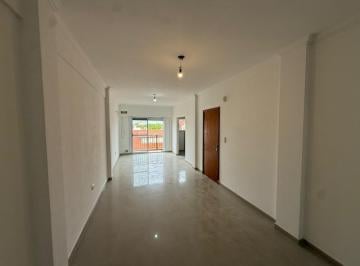 Departamento · 65m² · 3 Ambientes · 1 Cochera · Departamento Tres Ambientes Cochera en Alquiler en Wilde