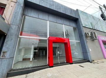 Local comercial · 250m² · Lcf A186 - Local Comercial - Av Trincheras y Uruguay