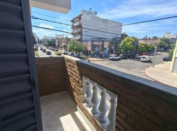 Departamento · 40m² · 3 Ambientes · B°pueyrredon - Esquiu 1399 Planta Alta - C/balcon - Sin Expensas