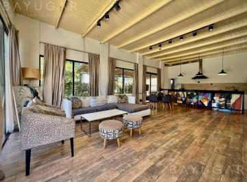 Casa · 107m² · 4 Ambientes · 2 Cocheras · Venta Casa en Barrio Privado San Ramón - Pilar del Este