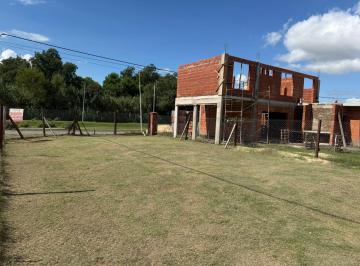 Terreno · 250m² · Venta Terreno Cercado con Construcción Empezada en Ecopueblo, Alvear