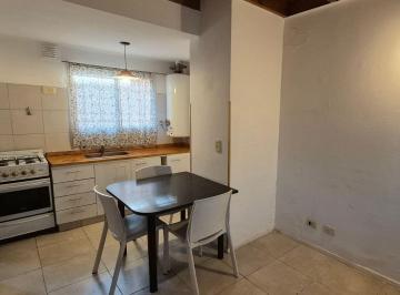 Departamento de 2 ambientes, Moreno · Alquiler. Dúplex Al Frente con 1 Dormitorio y con Cochera