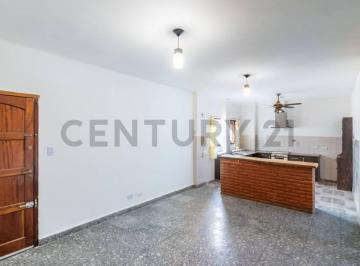 PH · 68m² · 3 Ambientes · Venta Departamento PH, Sin Expensas, 3 Ambientes en Mataderos