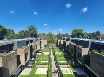 Casa · 131m² · 5 Ambientes · 1 Cochera · Venta Casa 4 Dorm. con Pileta y Parrillero - Fisherton