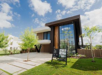 Casa · 550m² · 7 Ambientes · 2 Cocheras · Venta Casa en Nordelta Barrio Yacht 5 Ambientes