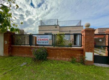 Casa · 72m² · 3 Ambientes · Campiñas de Piñero, Venta Casa de 2 Dorm.