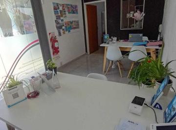 Local comercial · 28m² · Openhouse Vende Excelente Local en Galería Vía del Sol