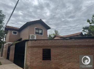 Casa · 140m² · 9 Ambientes · 2 Cocheras · Inmueble Venta con Dos Casas Construidas Ambas con Cochera Fisherton Rosario