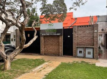 PH de 3 ambientes, Lomas de Zamora · PH de 4 Amb (2 Dorm Mas Escritorio) Al Frente con Cochera