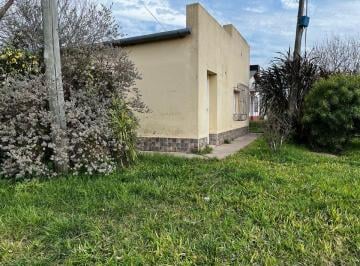 Casa · 100m² · 2 Dormitorios · 1 Cochera · Vendo Casa en Caseros, Entre Ríos