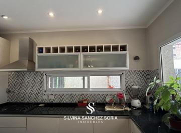 Casa · 200m² · 3 Ambientes · Venta Casa 3 Ambientes en Barrio Las Nazarenas, Pilar