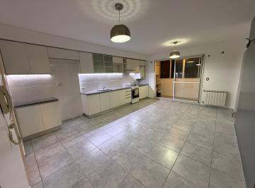 Departamento de 6 ambientes, Rosario · Departamento Amplio - Italia 2051 - Barrio Abasto