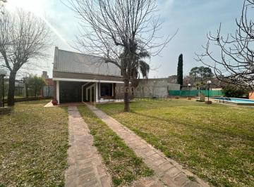 Quinta vacacional · 106m² · 2 Dormitorios · Casaquinta de 2 Dorm. en Altos del Sauce